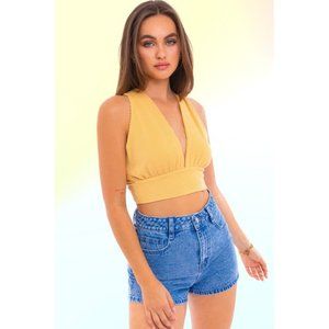 LE LIS BACK TIE CROP TOP SLEEVELESS